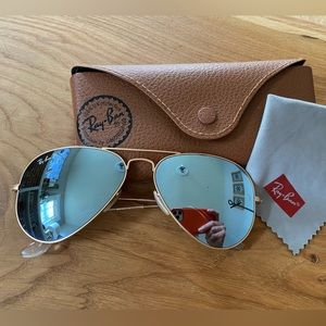 Ray Ban Polarized Aviator Matte Gold Gray Mirror RB3025